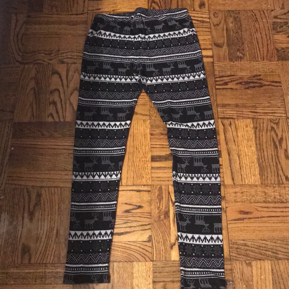 Winter pattern leggings size large